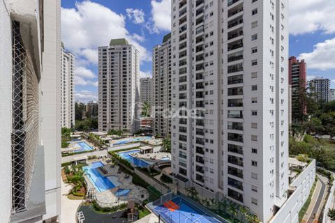 Image 17 - 924517