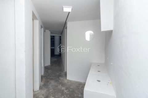 Image 21 - 924755