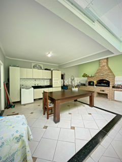 Image 9 - 924766