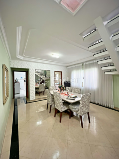 Image 3 - 924766