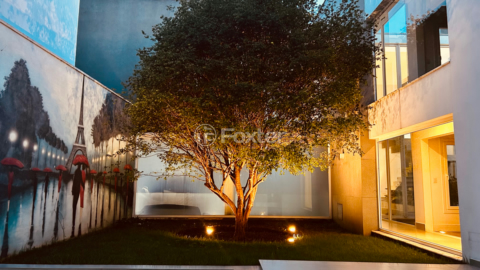 Image 7 - 924787