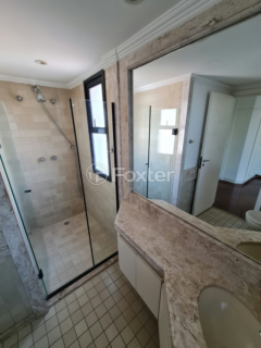 Image 26 - 924945