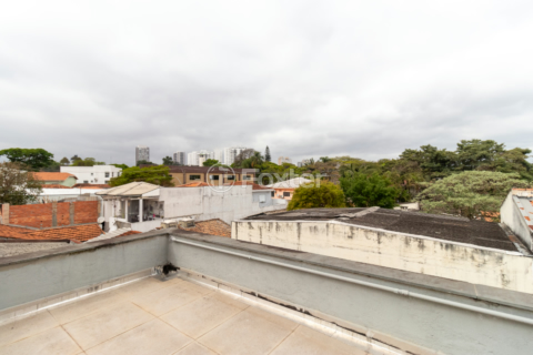 Image 33 - 925011