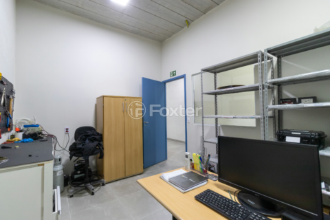 Image 7 - 925011