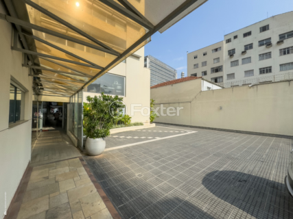 Image 30 - 925025