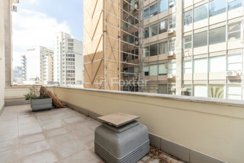 Image 33 - 925047
