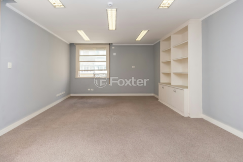 Image 30 - 925047