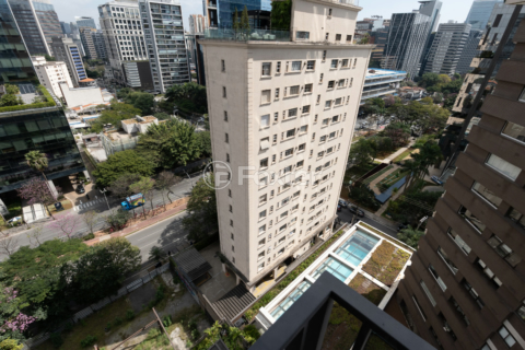 Image 43 - 925060