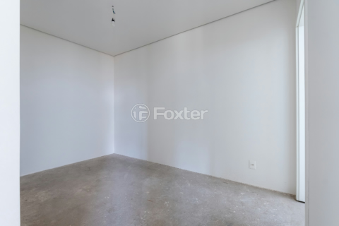 Image 38 - 925060