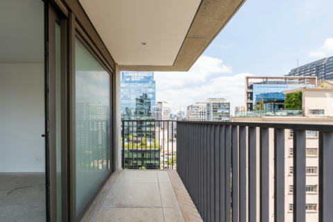 Image 33 - 925060