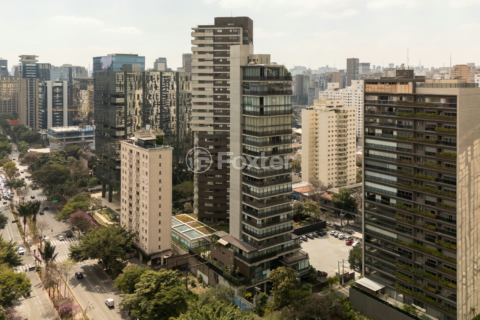 Image 76 - 925060