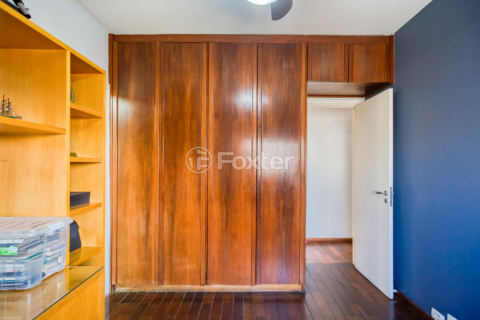 Image 32 - 925155