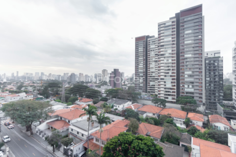 Image 13 - 925211