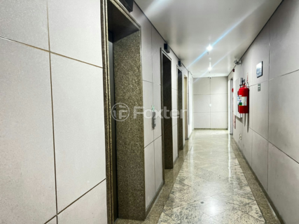 Image 7 - 925241