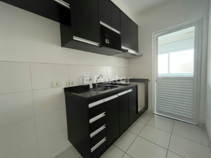 Image 3 - 925282