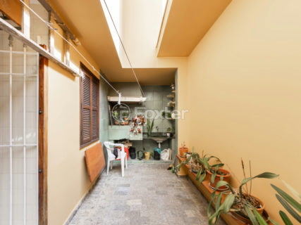 Image 38 - 925286