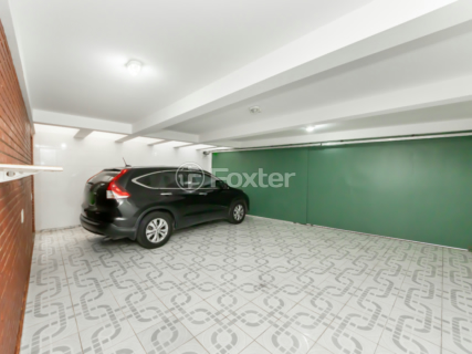 Image 44 - 925333