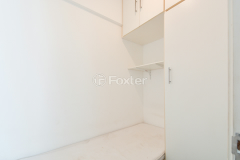 Image 35 - 925336