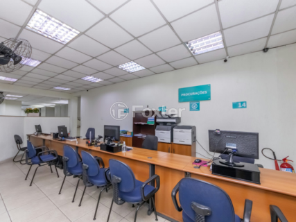 Image 31 - 925563
