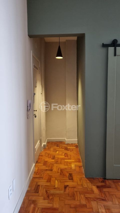 Image 7 - 925692