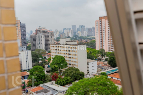 Image 27 - 925746