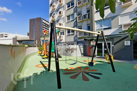 Image 37 - 925756
