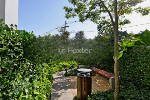 Image 42 - 925756