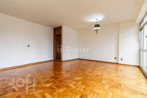 Image 4 - 925762
