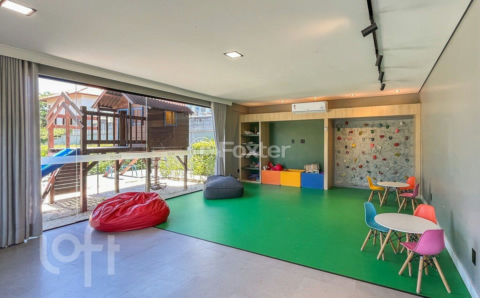 Image 33 - 925897