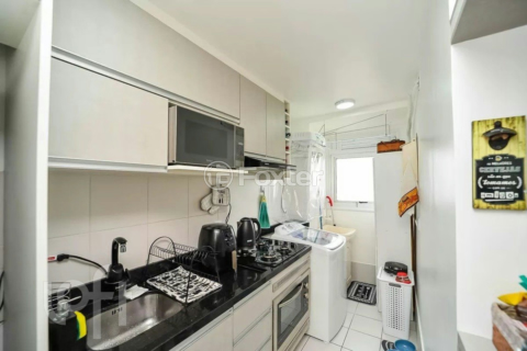Image 3 - 925903