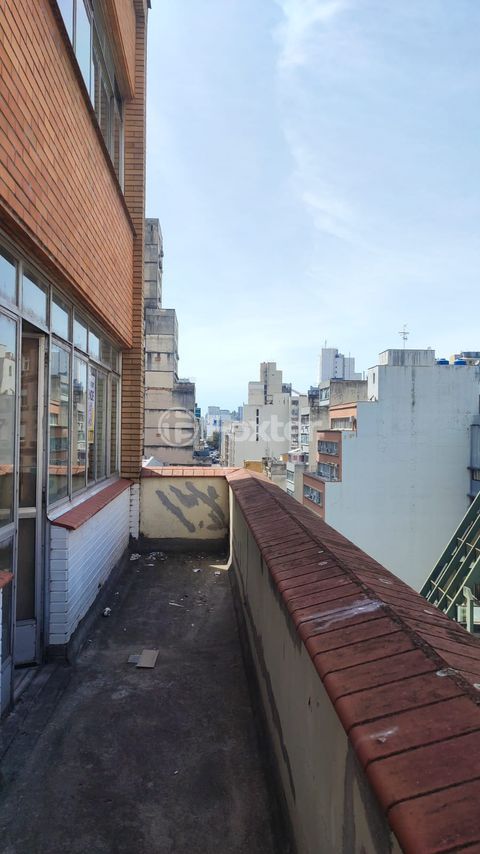 Image 9 - 925910