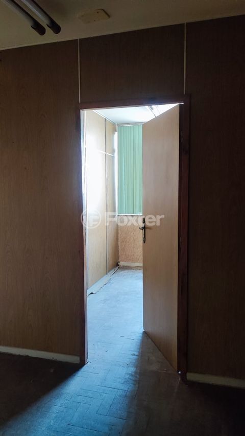 Image 4 - 925910