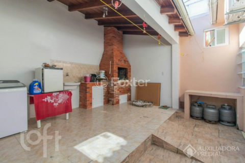Image 34 - 926180