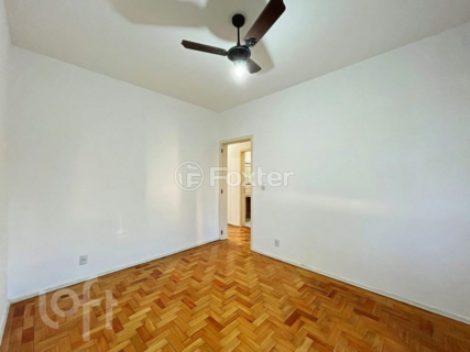 Image 20 - 926430