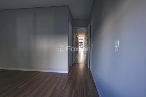 Image 33 - 926526