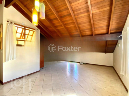 Image 7 - 926568