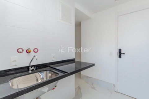 Image 37 - 926579