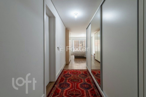 Image 21 - 926624