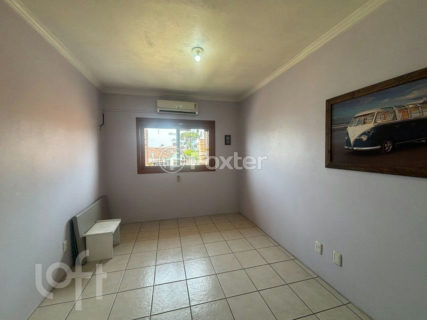 Image 32 - 926661