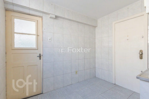 Image 4 - 926710