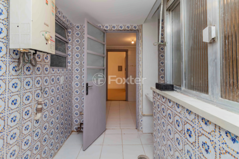 Image 32 - 926761