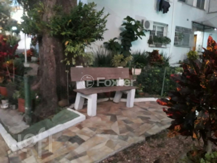 Image 12 - 926811