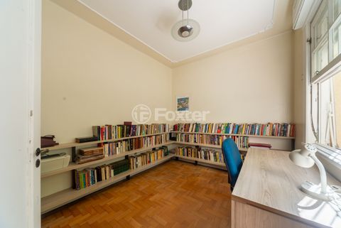 Image 10 - 927004