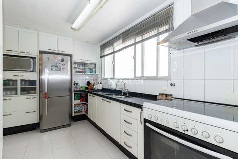 Image 28 - 927038