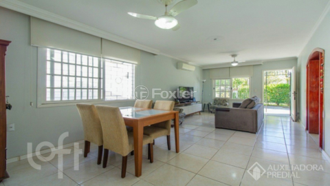 Image 7 - 927410