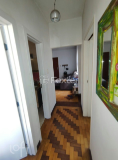 Image 21 - 927548
