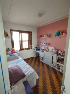 Image 17 - 927548