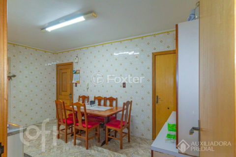 Image 35 - 927648