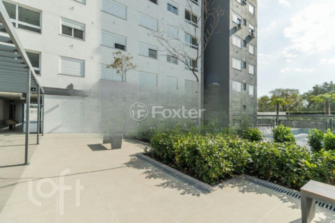 Image 17 - 927676