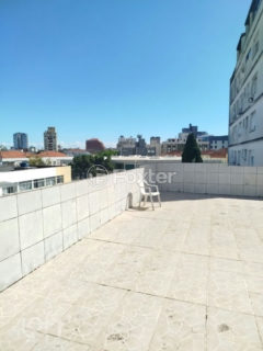 Image 7 - 927680